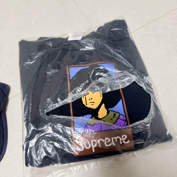 슈프림 이모 반팔 티셔츠