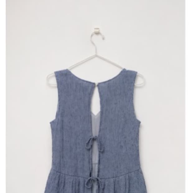 빈티지 트임 리본 나시탑 슬리브리스