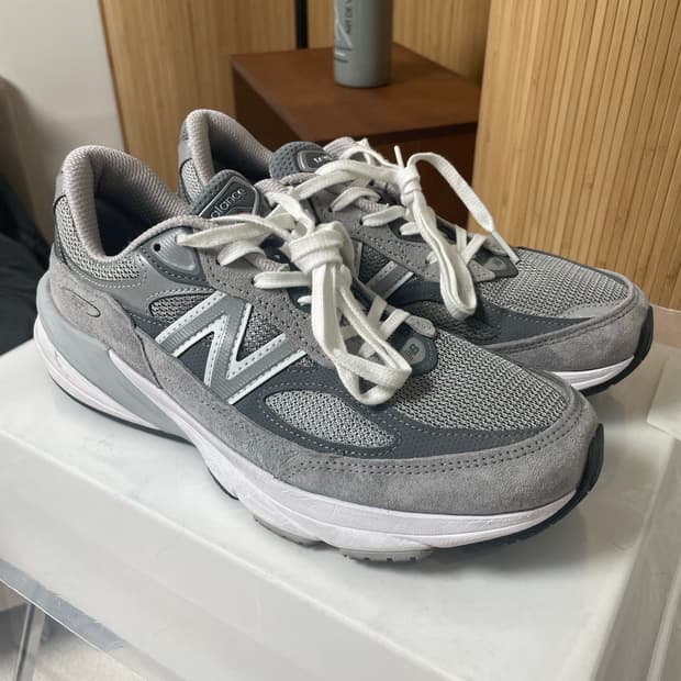 [New Balance] 990v6 Sneakers