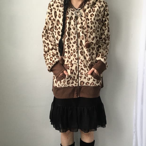 Leopard pattern fleece hood zip up