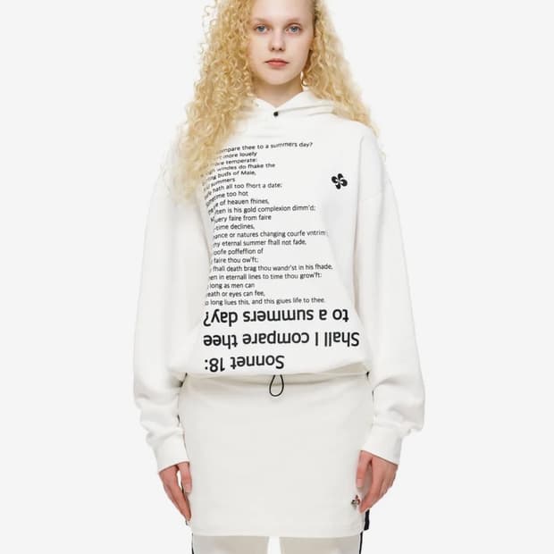 SONNET 18 HOODIE / white