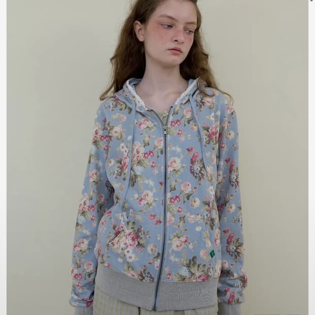 노컨텐츠 플라워 레이스 집업 