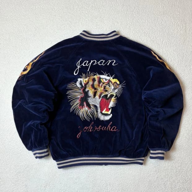 휴스턴 飛有棲屯 00's 벨벳 타이거 자수 스카잔 PN6315