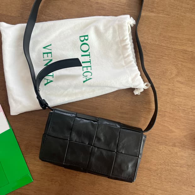 보테가베네타 벨트백