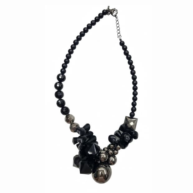 블랙 비즈 목걸이