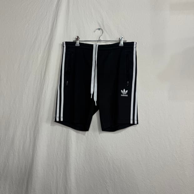 아디다스 트레이닝 반바지