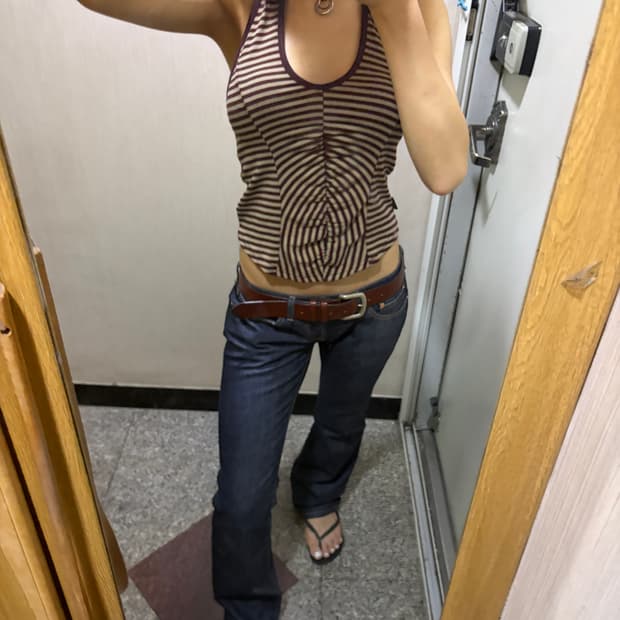 Levi's 593 Low-Rise Slim Straight Jeans