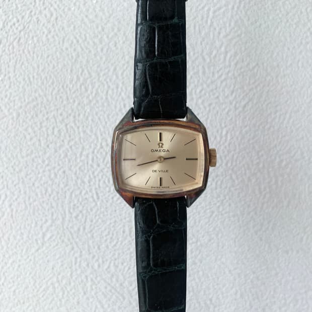 vintage De vile Manual watch