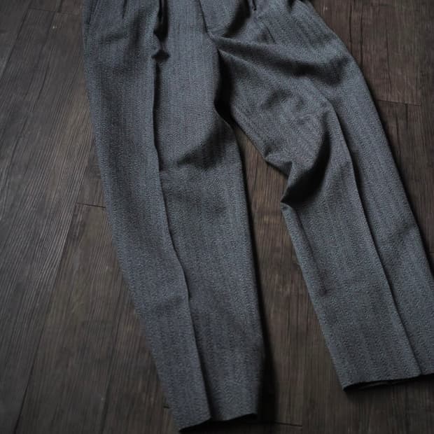 HEUGN AARON HERRINGBONE 팬츠 판매합니다.