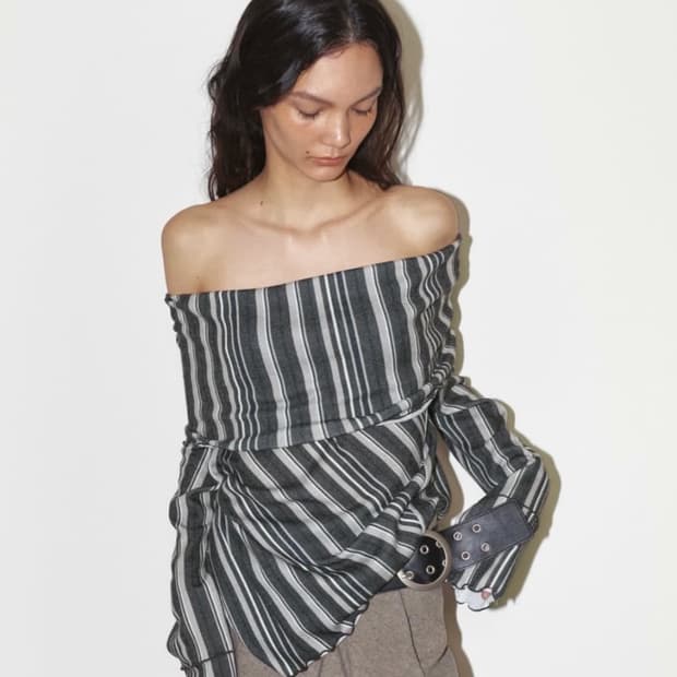 폴리수엠 오프숄더