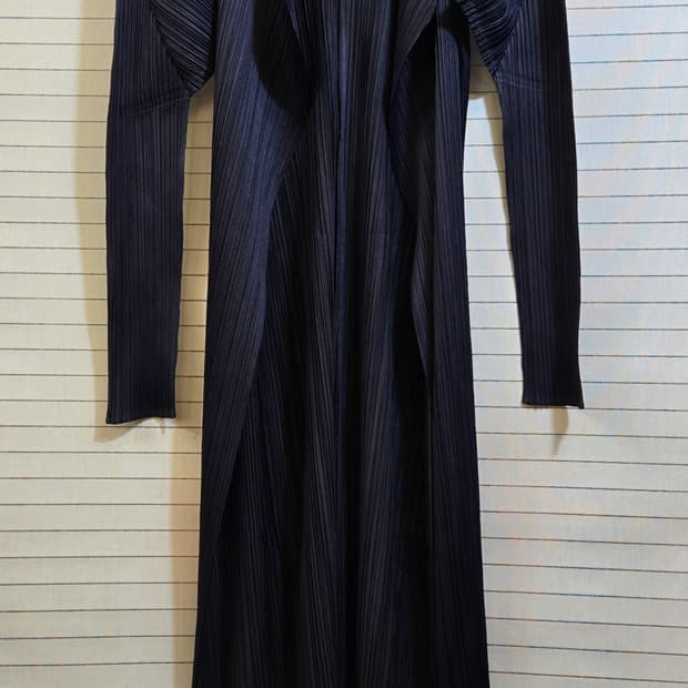 이세이미야케 플리츠플리츠 네이비 롱가디건