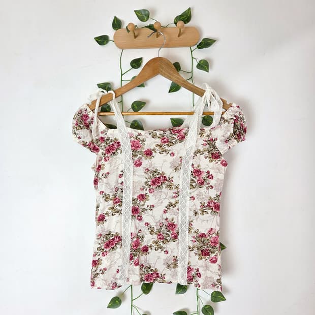 L'est rose 오프숄더 로즈 탑