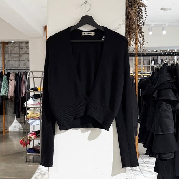 질샌더 블랙 딥 브이넥 캐시미어 니트 롱 슬리브