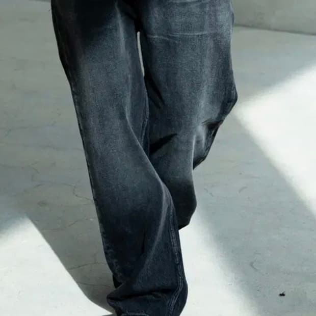 [새상품]퍼스트플로어 페이디드 블랙 워시드 진 50