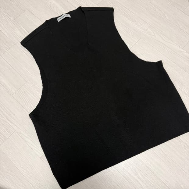 [os] Queueing 니트 베스트 블랙