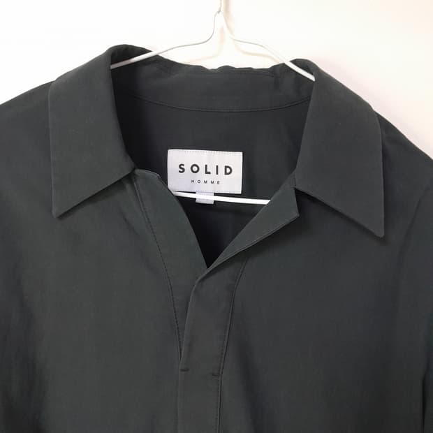 솔리드옴므 블랙 오버핏 오픈 카라넥 셔츠48/100