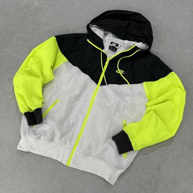 나이키 바람막이 형광/블랙/화이트 후드집업 s