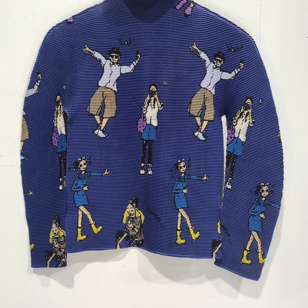 ISSEY MIYAKE me 플리츠 그래픽 스웨터 프리사이즈 정품