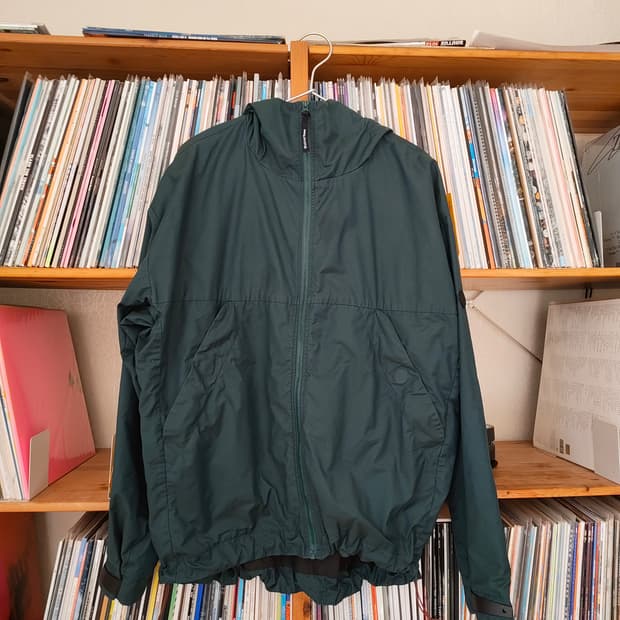 디스트릭트비전 후디드 재킷