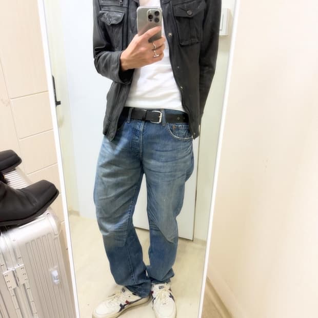 Guess lambskin leather jacket(코르티스 무드)