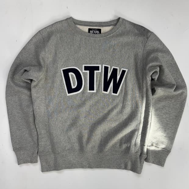 빔즈(BEAMS) DTW 레터링 리버스 위브 스타일 헤더 그레이 스웨트셔