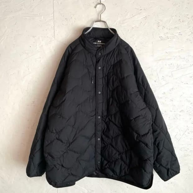 유니클로 화이트마운티니어링 경량패딩 4xl