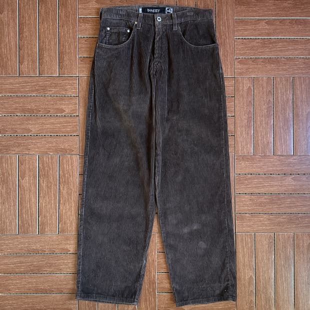 90’s Levi’s sivertab corduroy pants