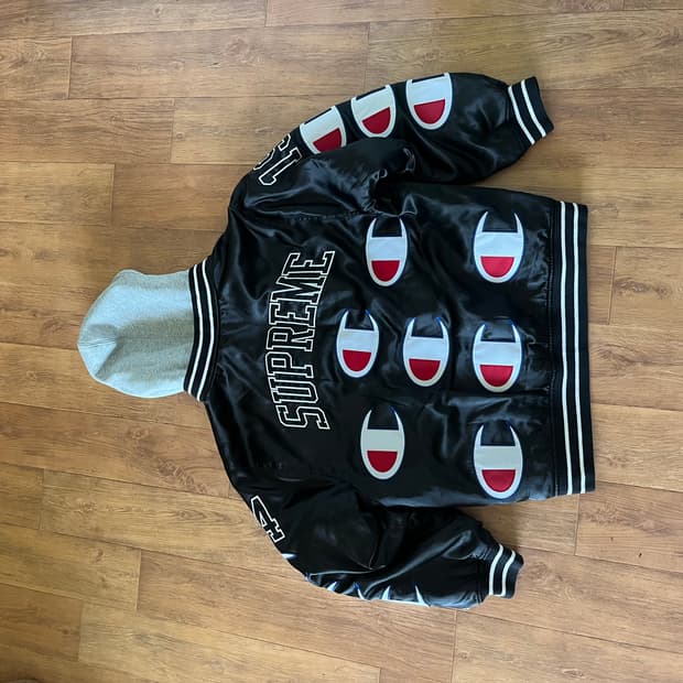 슈프림 챔피온 콜라보 바시티 자켓