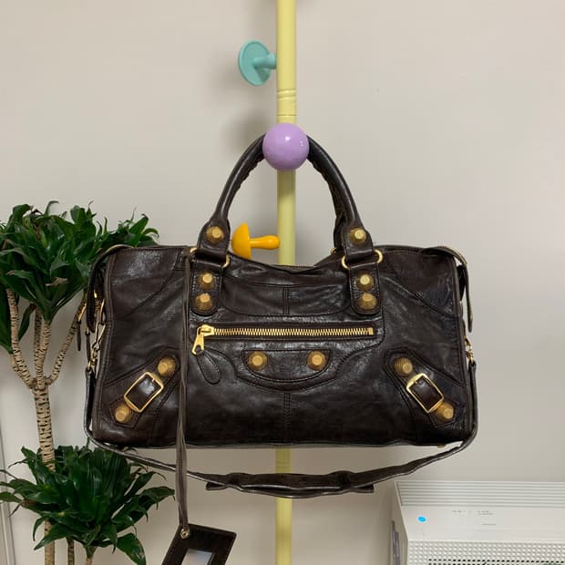 발렌시아가 클래식 모터백 엔틱브라운