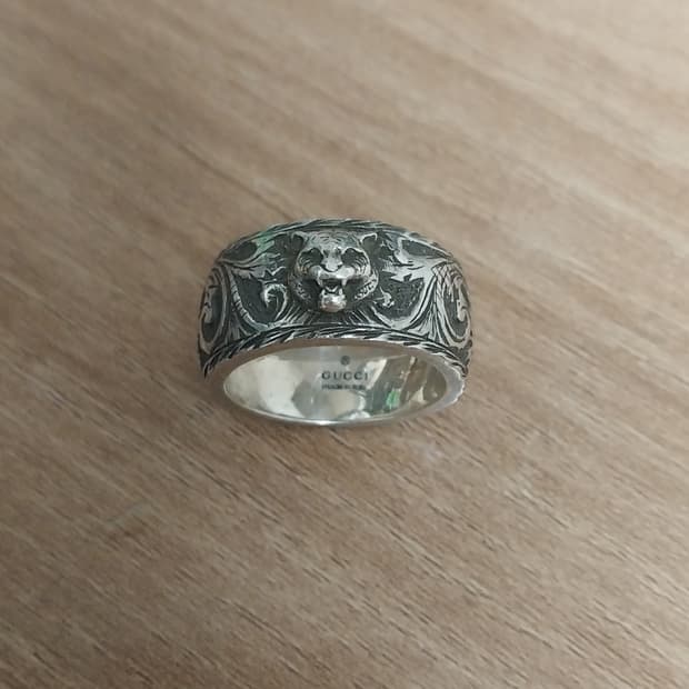 구찌 펠린헤드 링 다크피니쉬 13호