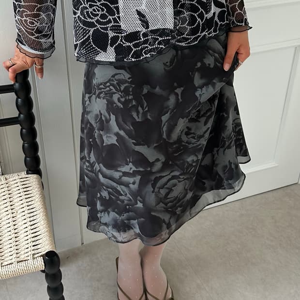 Givenchy black rose midi skirt
