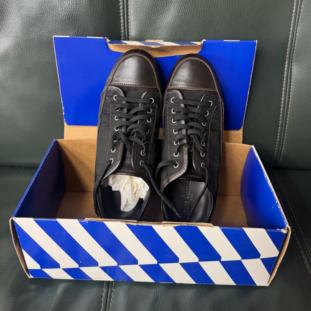 루이비통 로우탑 스니커즈