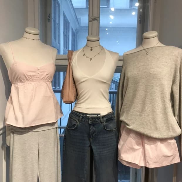 브랜디멜빌 원숄더 그레이 오버핏 스웨터 니트