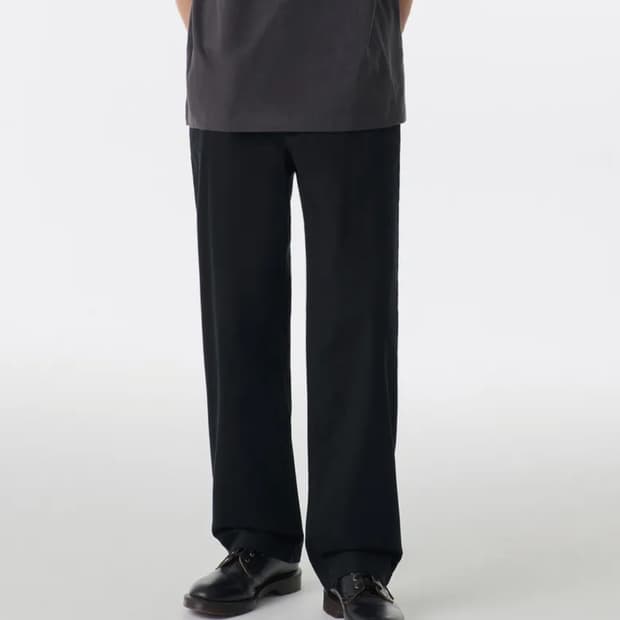 새제품 31) 무탠다드 레귤러 핏 히든 밴딩 치노 팬츠 블랙