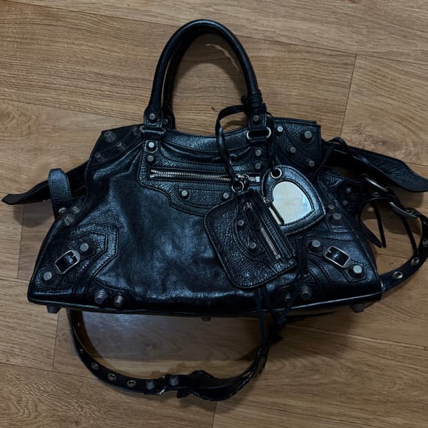 발렌시아가 네오카골 블랙 라지