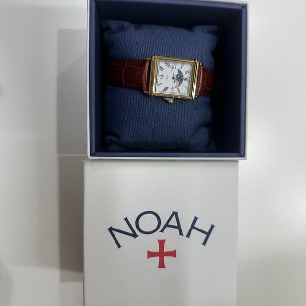 노아 타이맥스 썬앤문 워치 브라운 골드