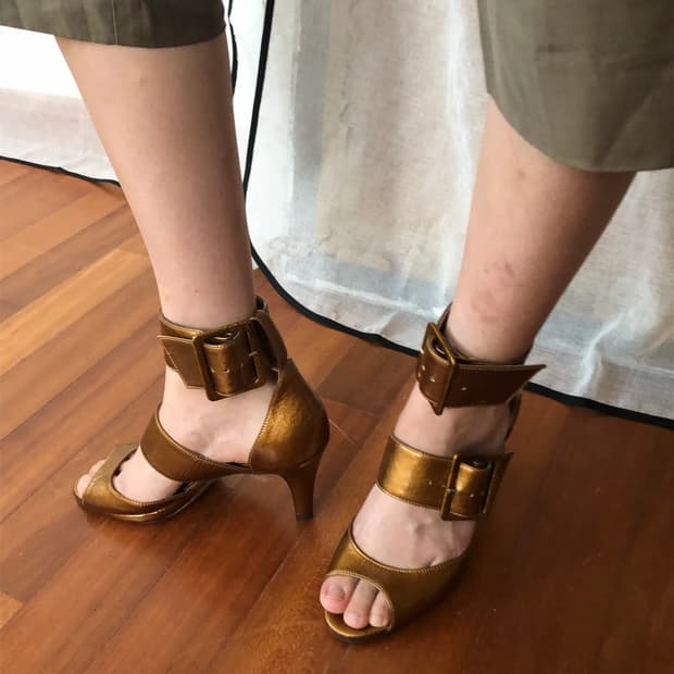 metallic buckle sandal heel