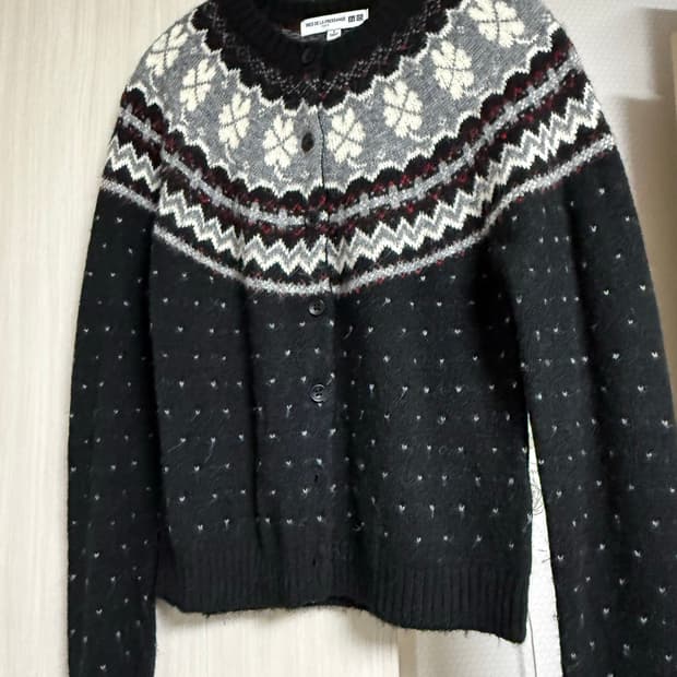 유니클로 이네스 노르딕 가디건