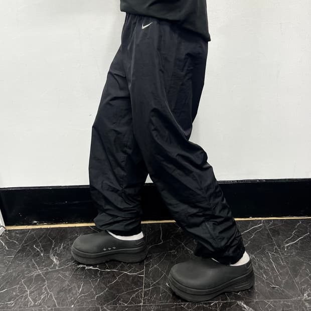 나이키 스우시 00s 배기와이드 조거 트랙팬츠