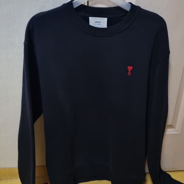 아미 스몰 하트 블랙 맨투맨 L사이즈