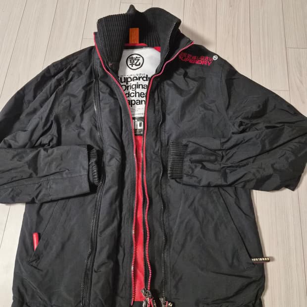 슈퍼드라이(Superdry) 트리플 지퍼 윈드치터 자켓 판매합니다