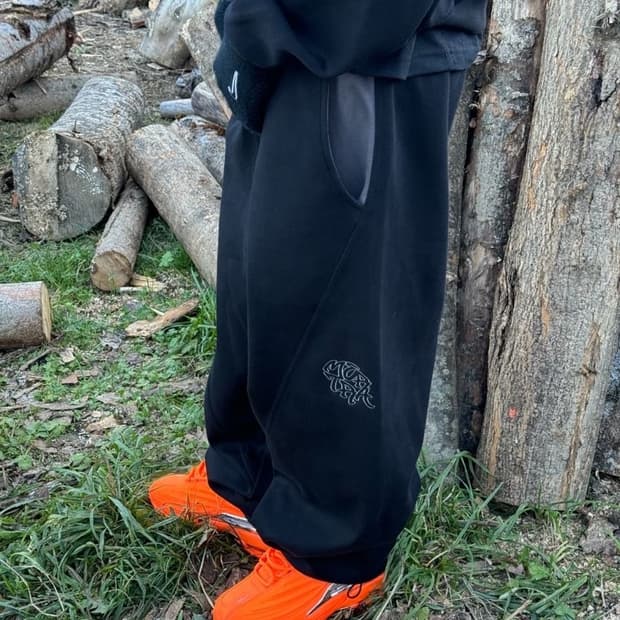 [새상품] mertra 조거