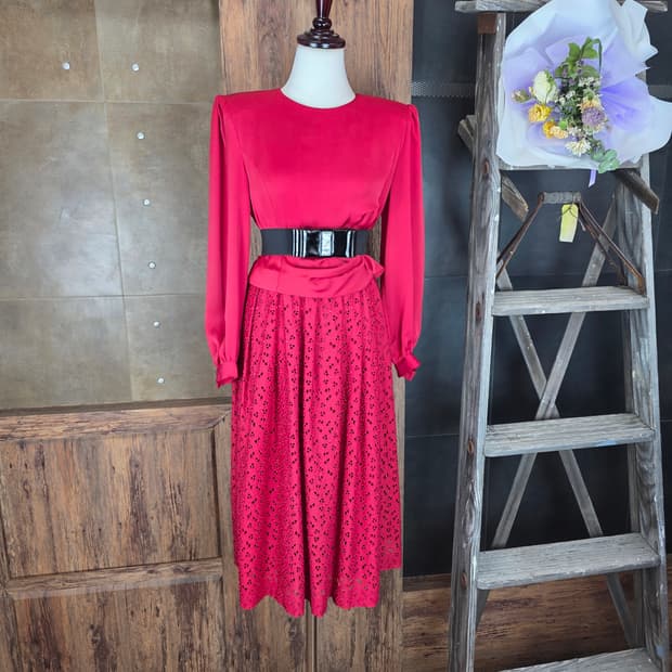 레트로 펀칭자수 롱원피스