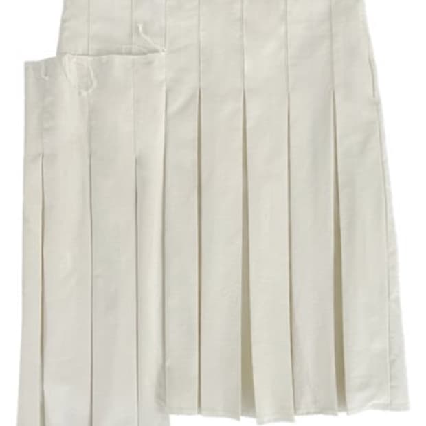 에옹쓰  익스클루시브 해비탯 언발란스 플리츠 스커트