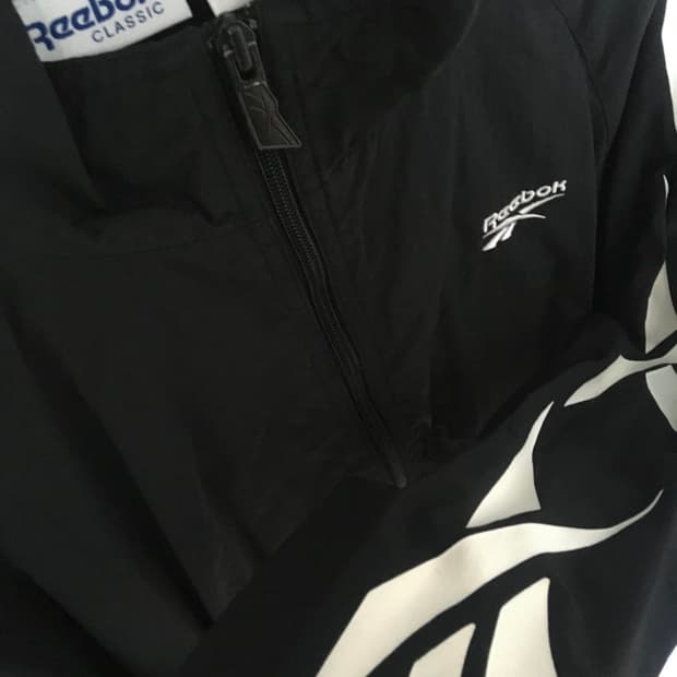 리복 푸마 바람막이