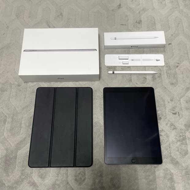 아이패드 9세대 64GB WiFi 스페이스 그레이 + 애플펜슬 1세대