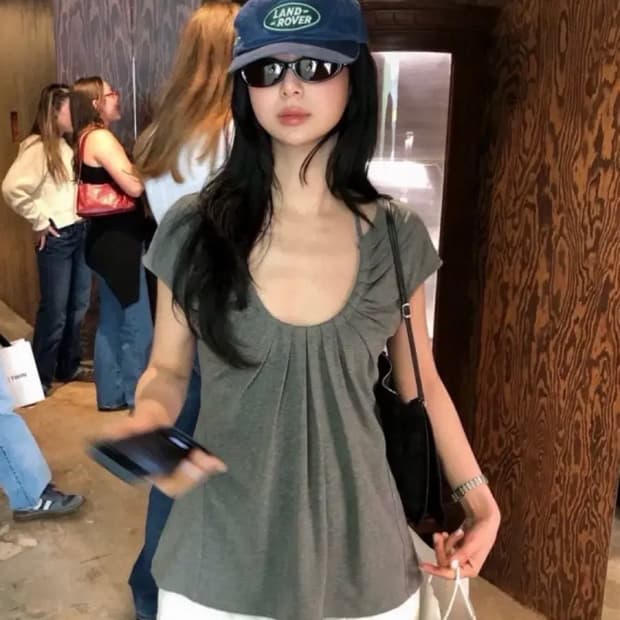 파르벵 브리즈 홀터 셔링 블라우스 그레이