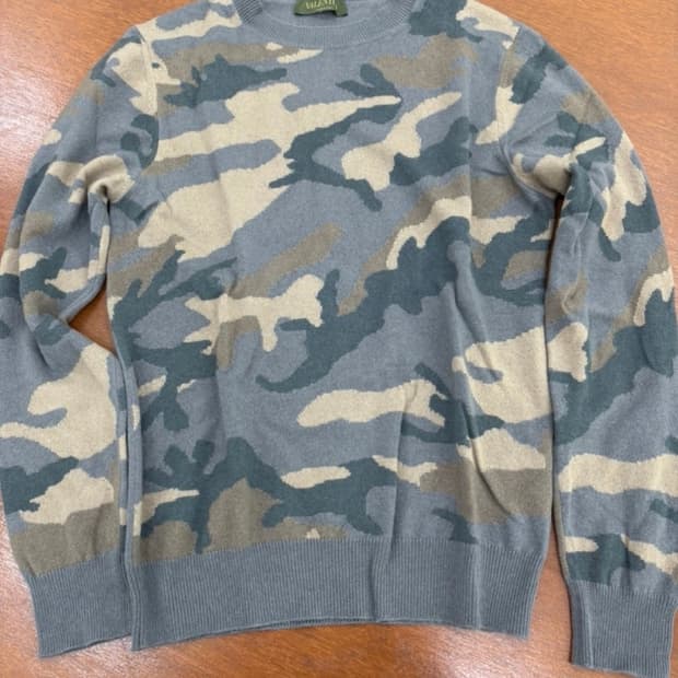 발렌티노 캐시미어 남성 카모 니트 베이지