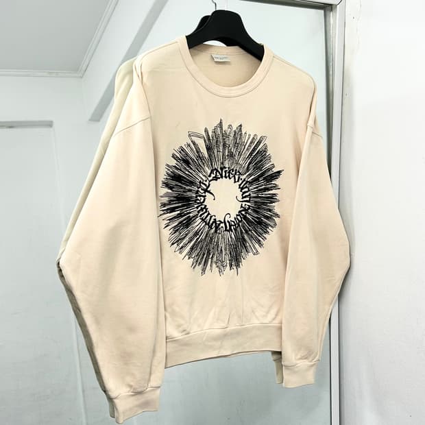 드리스반노튼 엠브로이드 런웨이 스웻 셔츠