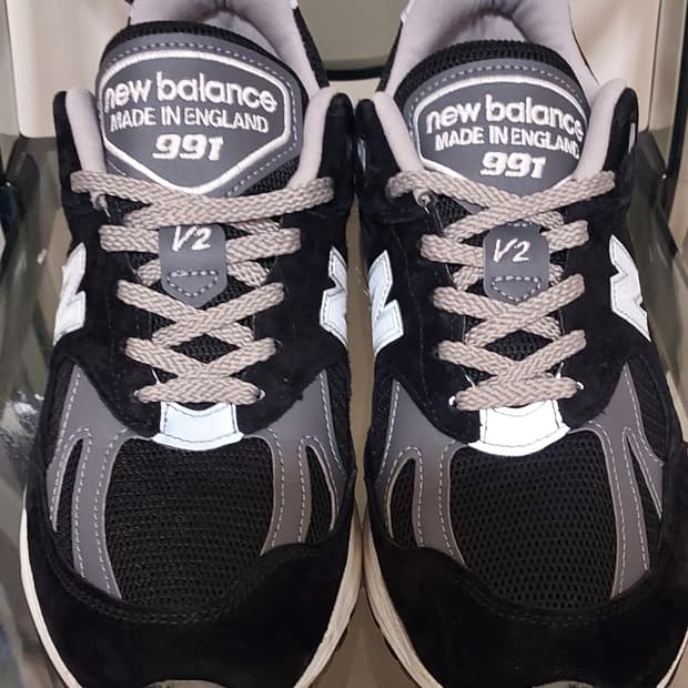 (275)뉴발란스 991V2 블랙 